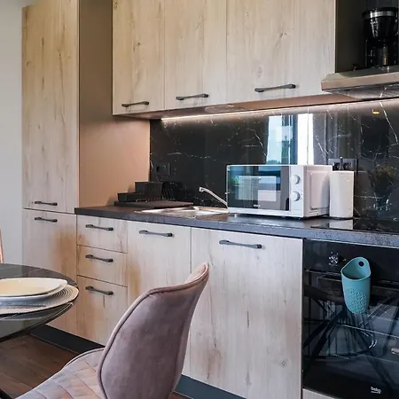 Teona Luxury With 2 And Terrace Sea View