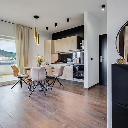Teona Luxury With 2 And Terrace Sea View * Sali