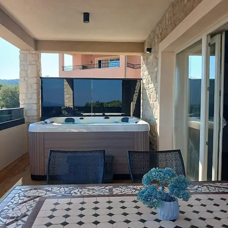 Teona Luxury With Jacuzzi And Terrace Sea View, First Floor * Sali