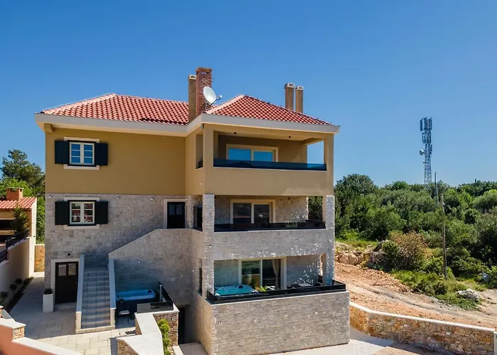 Teona Luxury With 2 And Terrace Sea View Appartamento Sali