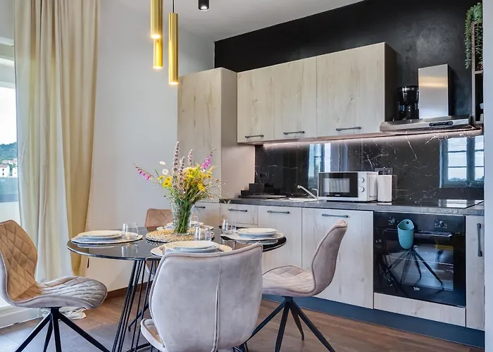 Teona Luxury With 2 And Terrace Sea View *