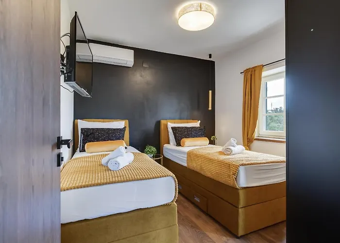 Teona Luxury With 2 And Terrace Sea View *