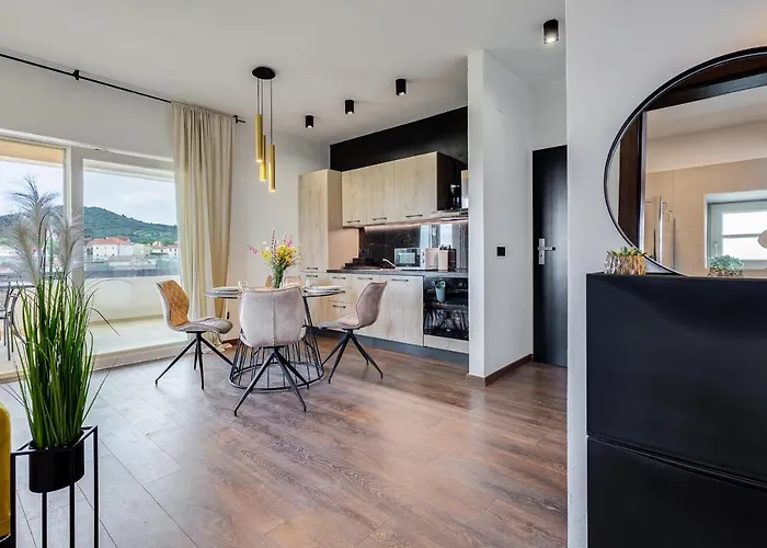 Teona Luxury With 2 And Terrace Sea View * Sali
